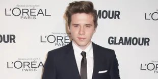 Saat Brooklyn &#38; Romeo Beckham Adu Ganteng, Siapa Pilihanmu?