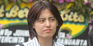 Saat Ditemukan, Jarum Suntik Menempel di Lengan Roger Danuartha