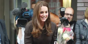 Saat Ibu Kate Middleton Asyik Belanja Untuk Cucu Kecilnya