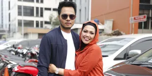 Sah! Elly Sugigi Resmi Menikah dengan Aher Setelah Lima Tahun Menjanda