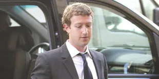 Saham Facebook Turun, Mark Zuckerberg Kehilangan Rp 825 Triliun