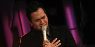 Saipul Jamiell Terisak Melihat Dewi Perssik Dipenjara