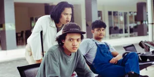 Sajikan Musik Melankolis, The Rentenir Rilis 'Love Kills, Queen'