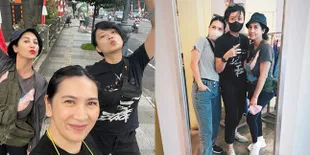 Saking Awet Mudanya, Ini 7 Potret Meriam Bellina Jalan-Jalan Bareng Leony dan Jennifer Arnelita bak Seumuran - Bestie Banget