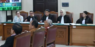 Saksi Ahli Nikita Mirzani Tafsirkan Kalimat 'Tutup Mulut Pakai Uang' Sebagai Negosiasi Bisnis