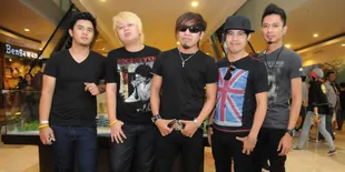 Saksi Kunci Radja, Komisaris Perusahan Jane Shalimar