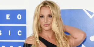Salah Busana, Tattoo Britney Spears Jadi Sorotan Followers