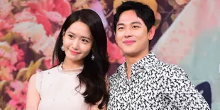 Saling Memuji, Yoona Janji Berkunjung Saat Siwan Wajib Militer