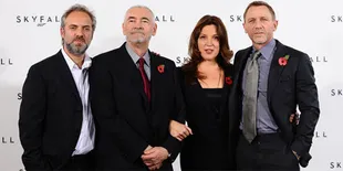 Sam Mendes Berharap Sutradarai James Bond Lagi