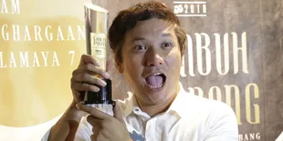 Sama-Sama Pergi ke Nepal, Gading Marten Sedang Dekat Dengan Sophia Latjuba?