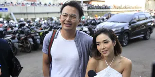 Sama-Sama Posting Curhat Galau, Gisella Anastasia &#38; Wijin Putus?