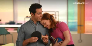 Sambut Bulan Cinta, Lionsgate Play Hadirkan Serial Eksklusif 'Zoey’s Extraordinary Playlist' Season Terbaru