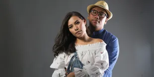 Sammy Simorangkir Tetap Temani Viviane Melahirkan Meski Takut Darah