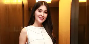 Tak Mau Menunda, Sandra Dewi Ingin Buru-Buru Punya Anak
