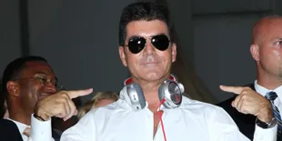 Sang Ibunda Meninggal, Simon Cowell Total Untuk X Factor