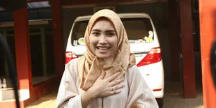 Sang Ibunda Takut Ayu Ting Ting Punya Suami Baru