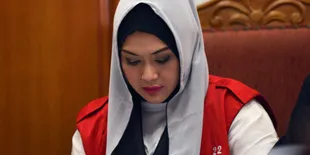 Sarah Vi: Edies Adelia Ingin Hijrah, Berubah