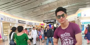 Satria Aktor FTV Indonesia Sukses Temui Kareena & Aamir di Mumbai