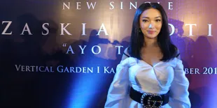Satu Dekade Berkarya, Zaskia Gotik Luncurkan Single 'Ayo Turu'