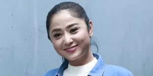 Sebelum Cabut Laporan, Dewi Perssik Hanya Ingin Rosa Meldianti Minta Maaf