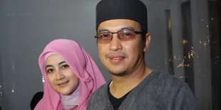 Sebelum Meninggal, Uje Bagikan Uang Kepada Saudara-Saudara