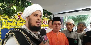 Sebelum Meninggal, Ustaz Arifin Ilham Sempat Beri Nasihat ke Ustaz Derry Sulaiman