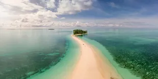 Sejuta Keindahan Morotai yang Sukses Bikin Traveler Jatuh Cinta