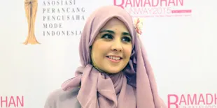 Sekuriti Berjaga Ketat Saat Risty Tagor Bicara Hijab