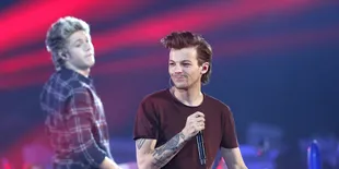 Selain Musik, Personel One Direction Ini Juga Terkenal di Twitter