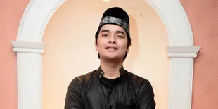 Selamat! Alvin Faiz dan Larissa Chou Dikaruniai Anak Pertama