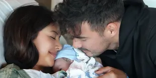 Selamat! Aurelie Moeremans Melahirkan Anak Pertama Laki-Laki