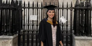 Selamat, Frederika Cull Raih Gelar Master dari University of Cambridge