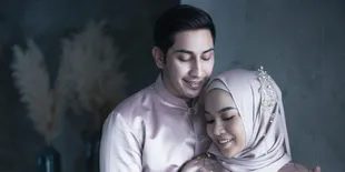 Selamat! Medina Zein Adik Ipar Ayu Azhari Melahirkan Anak Pertama