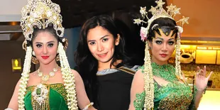 Selebriti Bertemu Makhluk Halus, Dari Kuntilanak Hingga Pocong