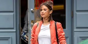 Selena Gomez Tertangkap Sarapan Bareng Cowok Misterius