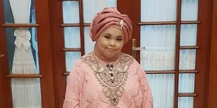 Selfie Pake Softlens, Kekeyi Malah Dibilang Serem &#38; Cocok Main Film Horor