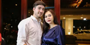 Sempat Diisukan Bercerai dengan Eryck Amaral, Ternyata Begini Fakta Rumah Tangga Aura Kasih