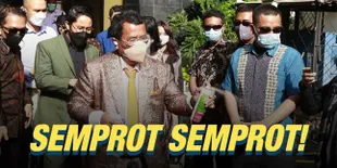 'Semprot Kemiskinan' Ala Hotman Paris Hutapea