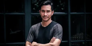 Senang Bisa Main Lagi, Darius Sinathrya Sudah Setahun Lebih Tak Berani ke Airport