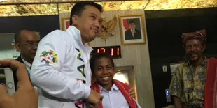Senangnya Jhoni Saat Diajak Menpora Lihat Pembukaan Asian Games 2018