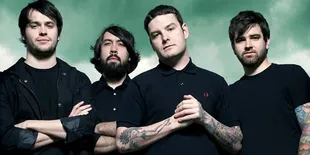 Senses Fail Batal Tampil di Surabaya