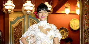 Seorang Fans Pernah Usap Payudara Jupe, Apa Komentarnya?