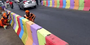 Separator Dicat Warna Warni Tuai Kontroversi, Anies Baswedan Kembalikan Hitam Putih