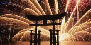 Seperti Apa Serunya Parade Kembang Api Tahun Baru di Jepang?