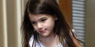 Seperti Apa Sih Hari Pertama Suri Cruise di Sekolah?