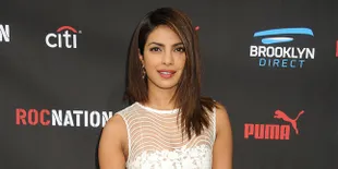 Seperti Bocah, Priyanka Chopra Tak Ragu Dekap Ibu di Tempat Umum
