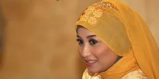 Septy Sanustika: Tak Semua Perempuan Terkait Dengan Bapak