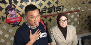 Serah Terima dengan Sherina, Uya Kuya Terharu Saat Lima Kucingnya Kembali