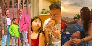 Sering Pergi Bareng - Sudah Nggak Canggung, 5 Anak Seleb Ini Terlihat Lengket dengan Kekasih Orangtuanya