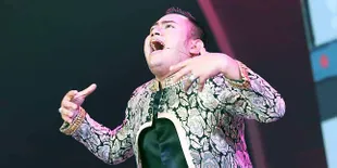 Sering Dipakai, Microphone Nassar Akan Dijual Musdalifah